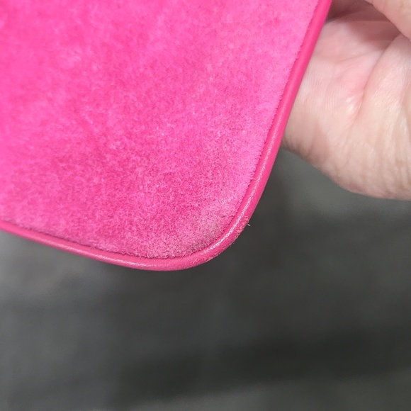 Coach Vintage Pink Suede Wristlet with Turnlock - Picture 15 of 16